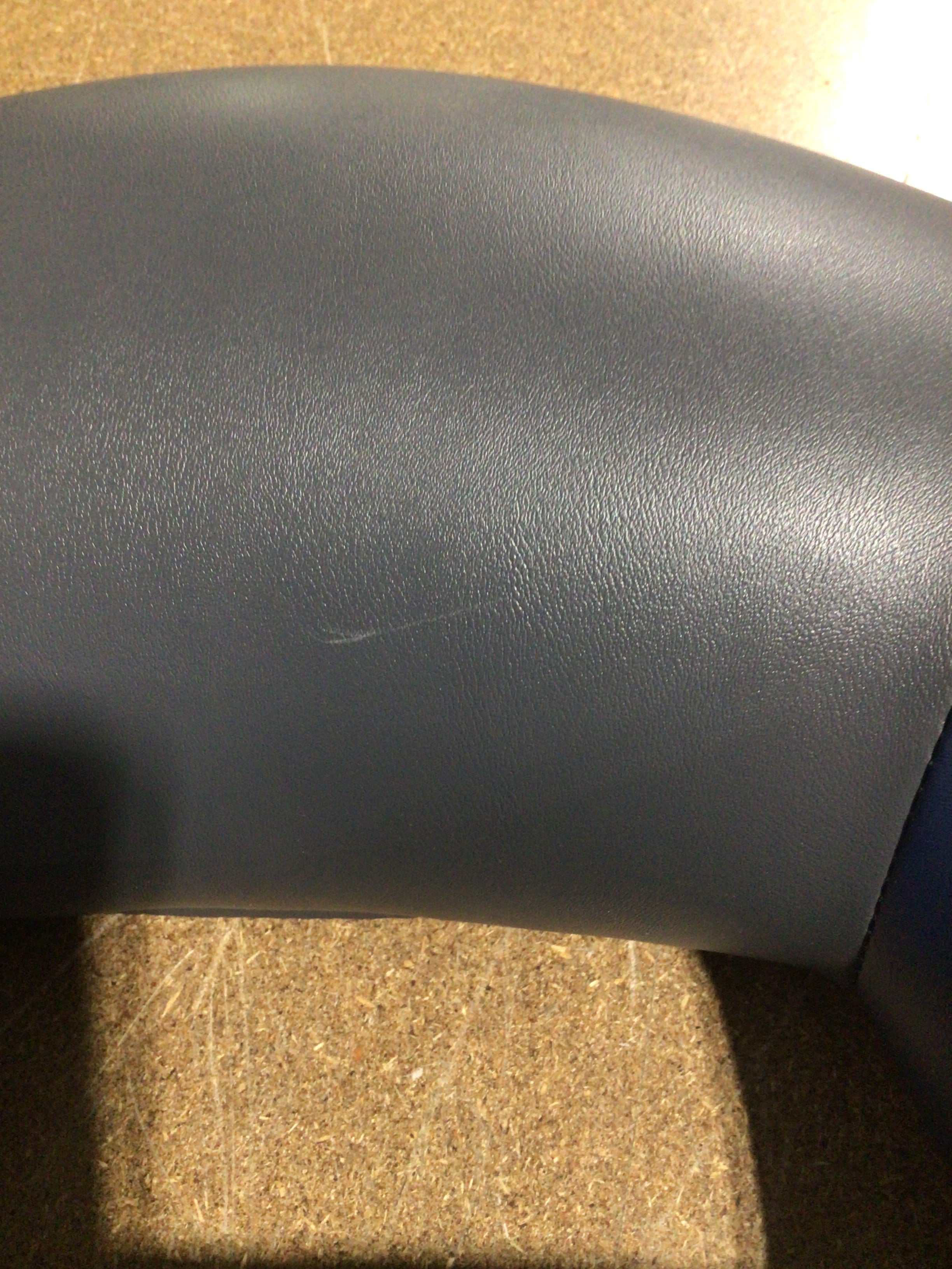 CLEARANCE ITEM CL-B186 & CL-B360 | Compact Bass Boat Seats | N100-2-402