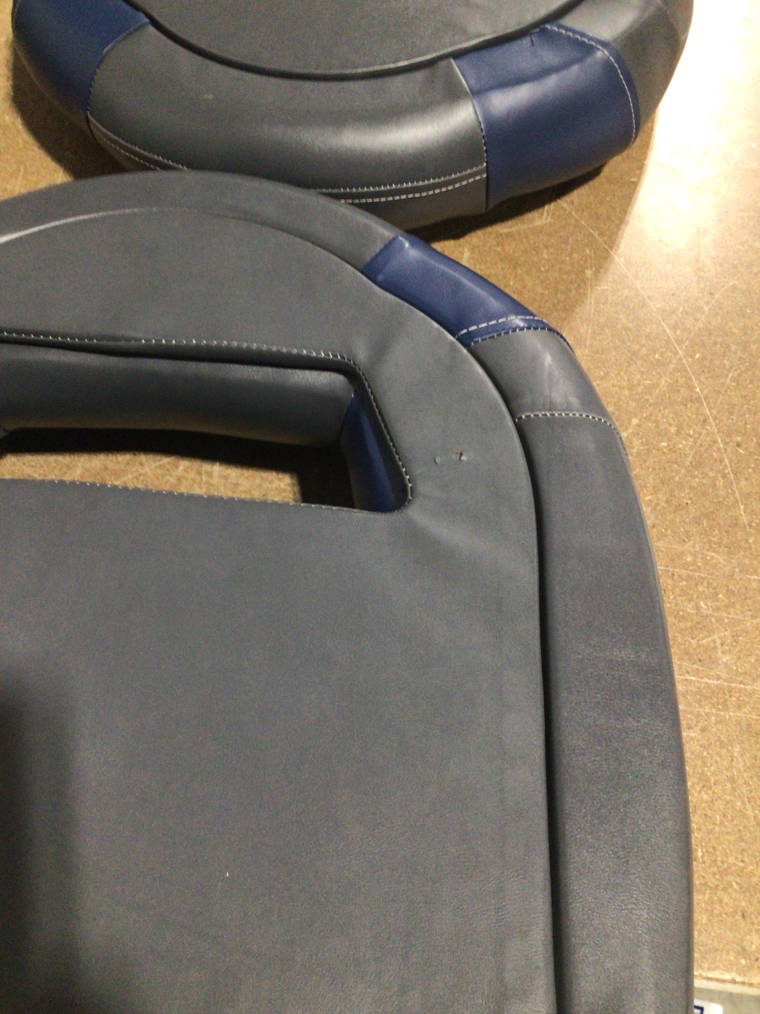 CLEARANCE ITEM CL-B915 | Compact Bass Boat Seats | N100-2-402