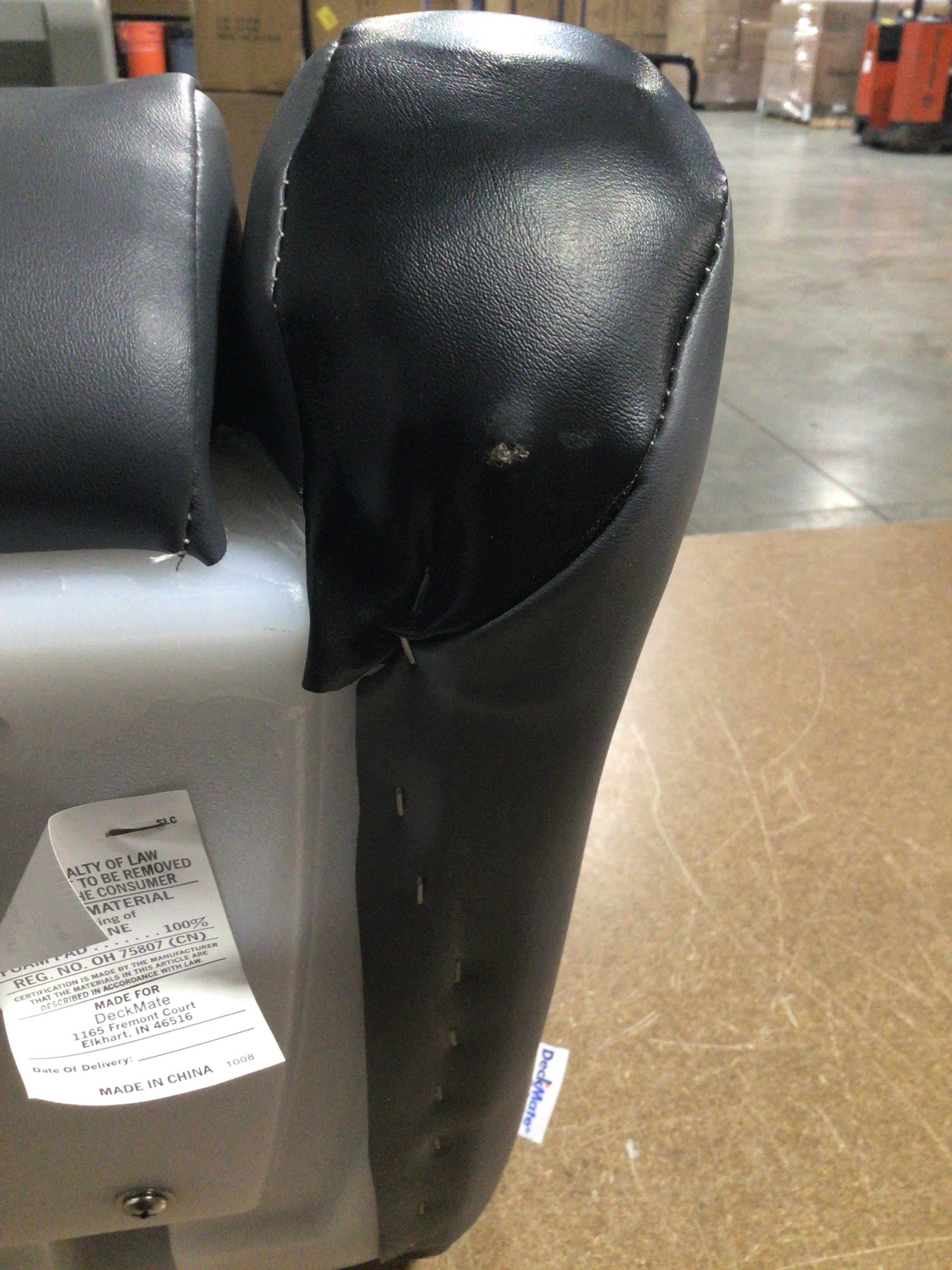 CLEARANCE ITEM CL-A843 & B264 | HIGH BACK BASS BOAT BUCKET SEATS | L100-2-404