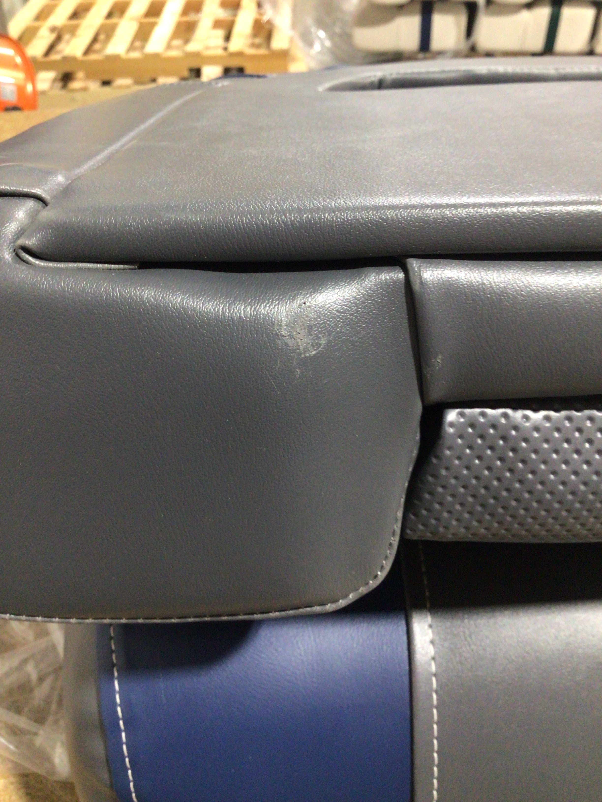 CLEARANCE ITEM CL-B186 & CL-B360 | Compact Bass Boat Seats | N100-2-402