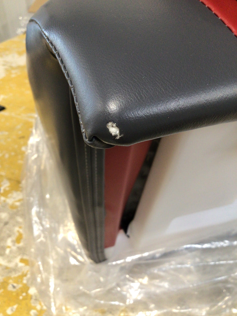 CLEARANCE ITEM CL-A488 & CL-A489 | Ranger Style Bass Boat Seats | R100-2-401