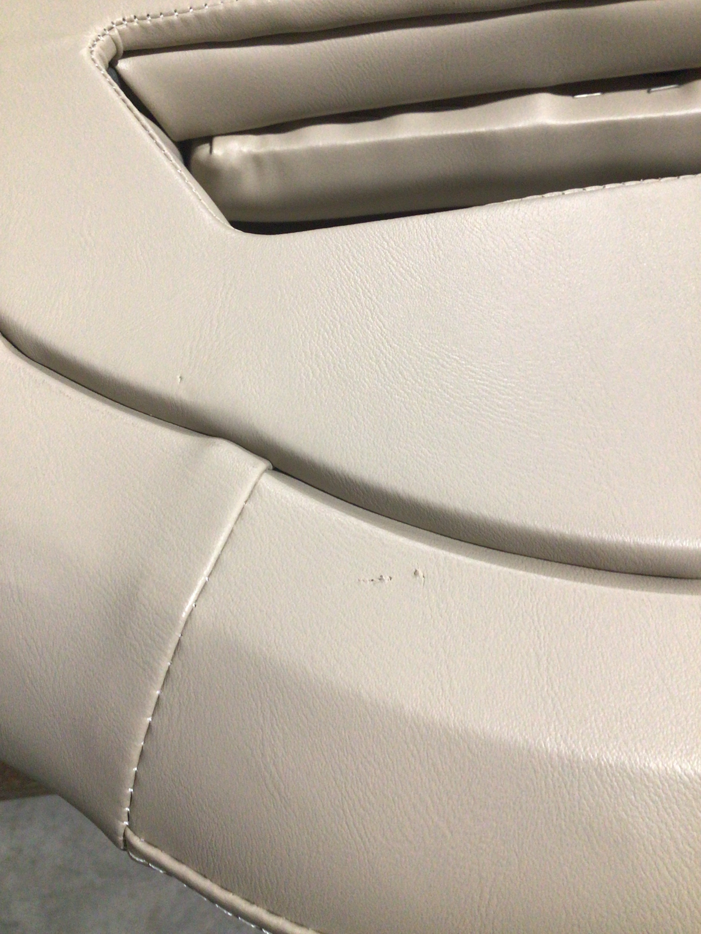 CLEARANCE ITEM CL-A653 & CL-A975 | 4 Piece Compact Bass Boat Seats (Set of 2) | N100-2-403