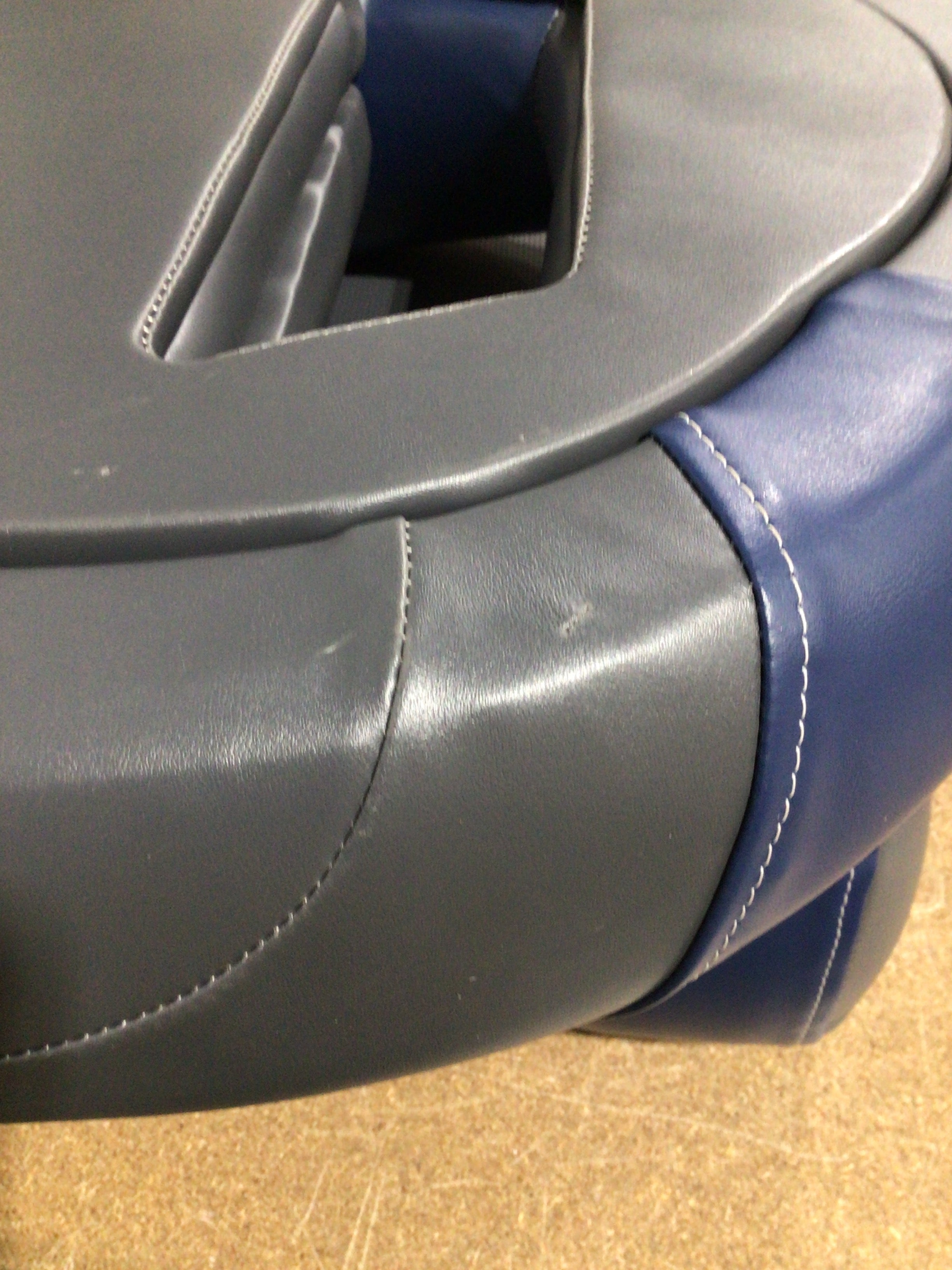 CLEARANCE ITEM CL-A820 & CL-A864 | Compact Bass Boat Seats | N100-2-402