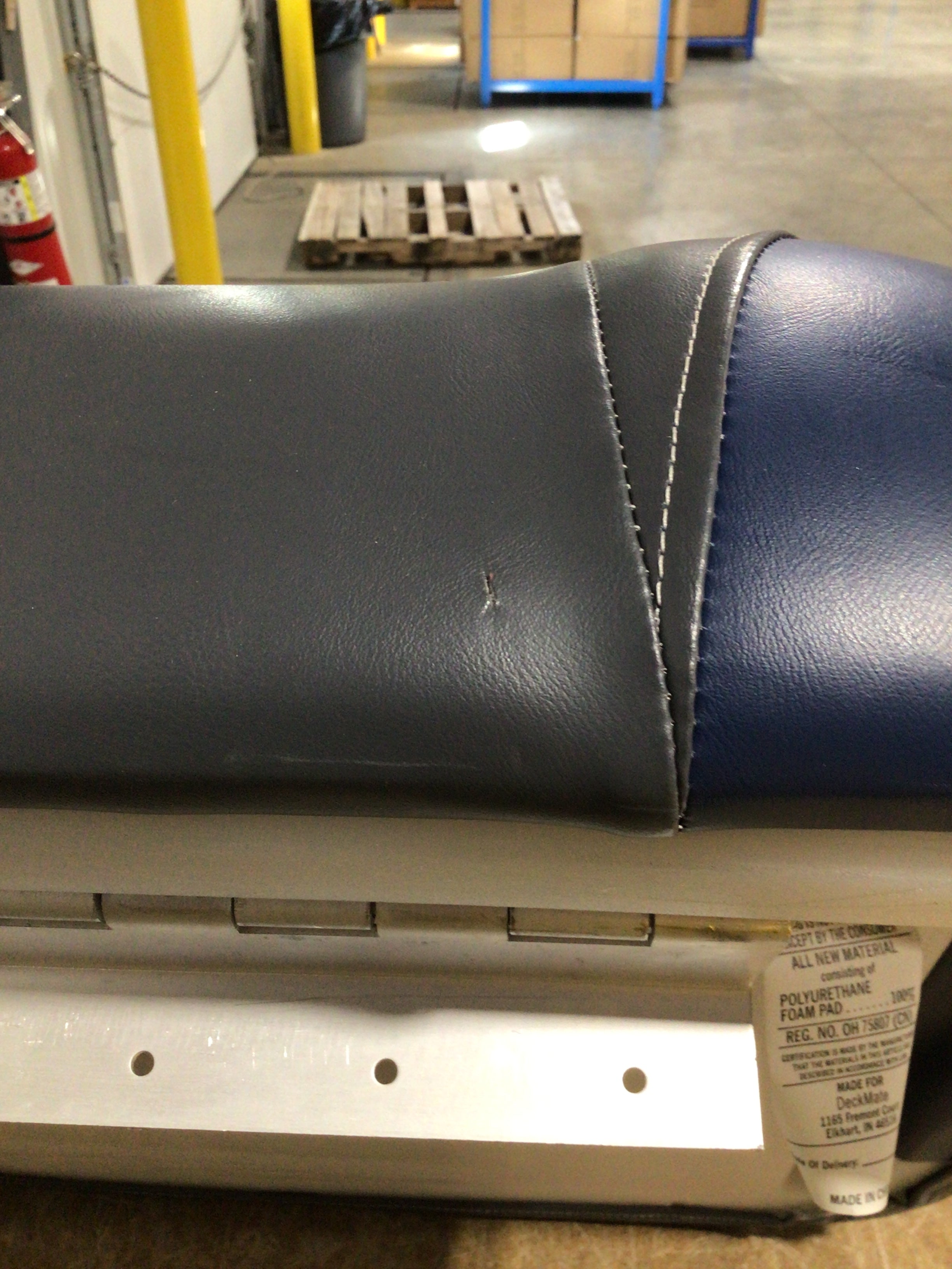 CLEARANCE ITEM CL-B326 & B420 | Ranger Style Bass Boat Seats | R100-2-402