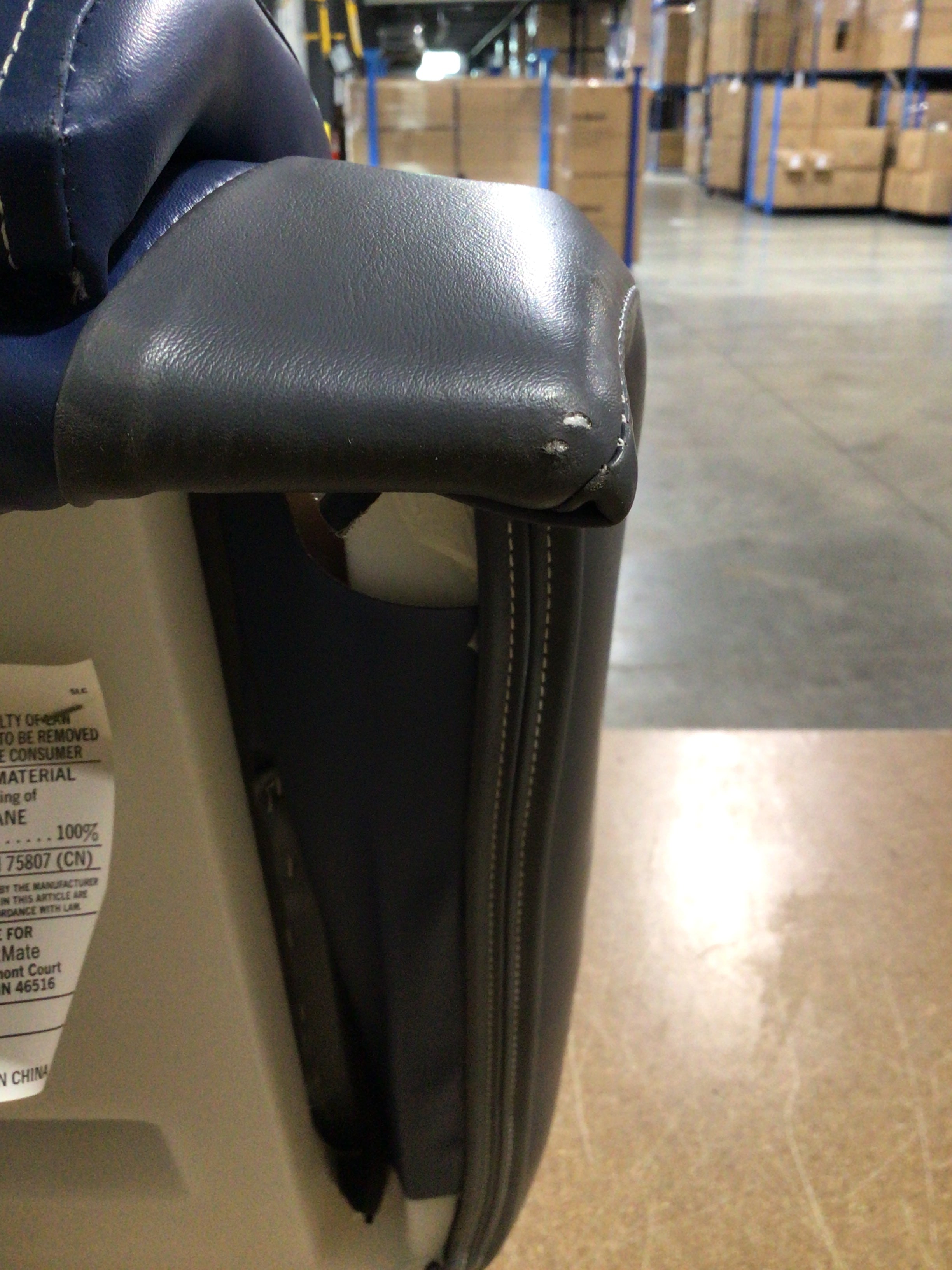 CLEARANCE ITEM CL-B326 & B420 | Ranger Style Bass Boat Seats | R100-2-402