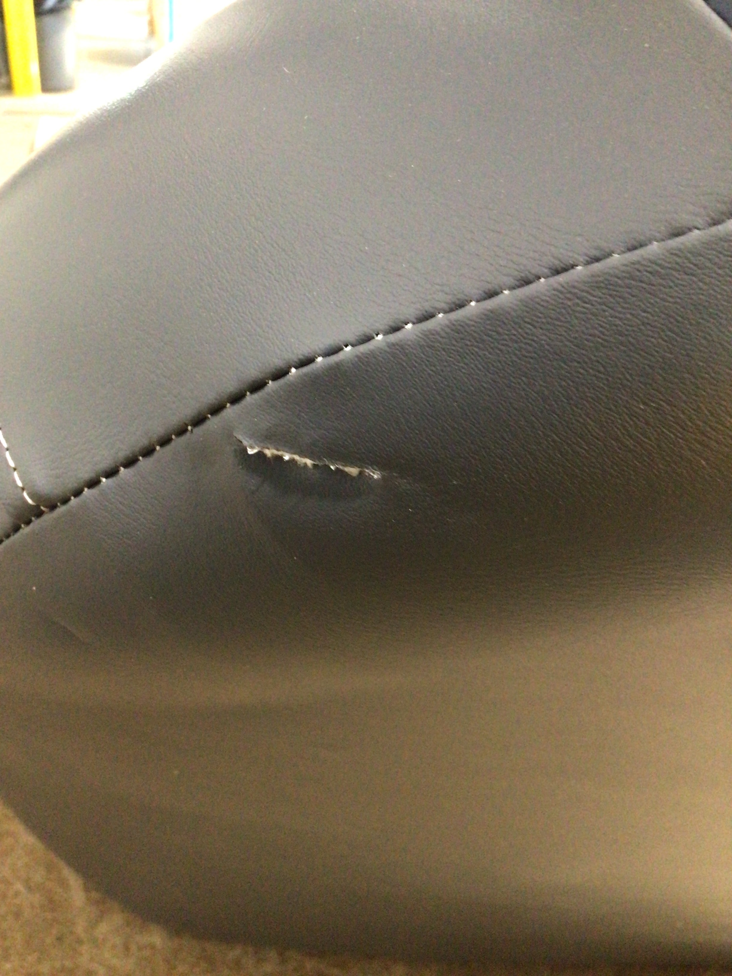 CLEARANCE ITEM CL-B326 & B420 | Ranger Style Bass Boat Seats | R100-2-402