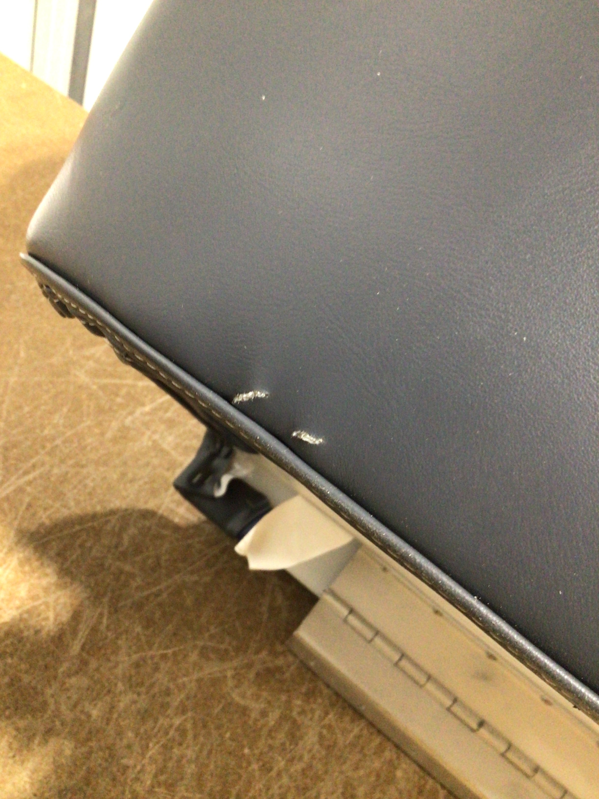 CLEARANCE ITEM CL-B326 & B420 | Ranger Style Bass Boat Seats | R100-2-402