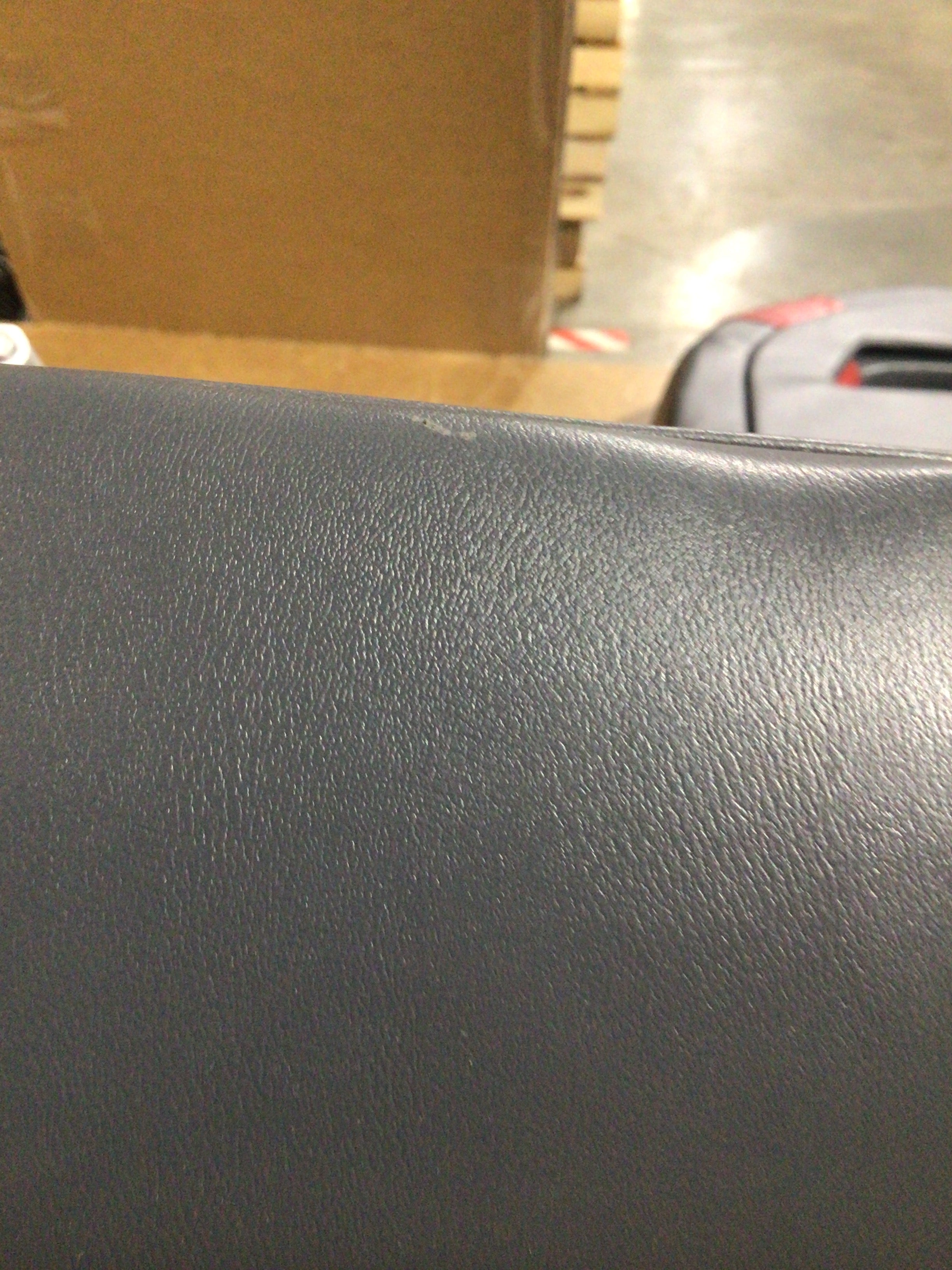 CLEARANCE ITEM CL-B415 | Compact Bass Boat Seat (SINGLE) | N100-401