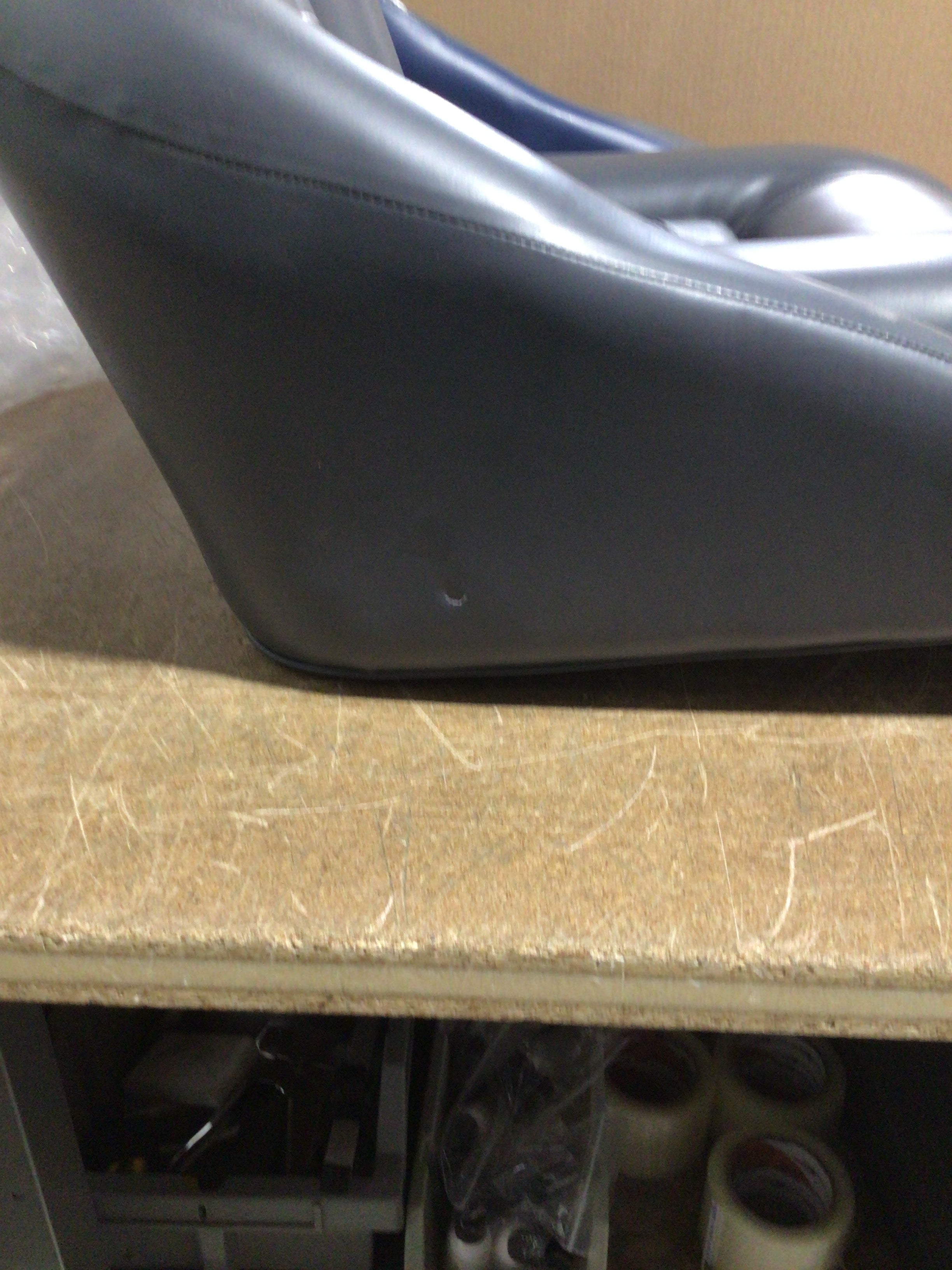 CLEARANCE ITEM CL-B326 & B420 | Ranger Style Bass Boat Seats | R100-2-402